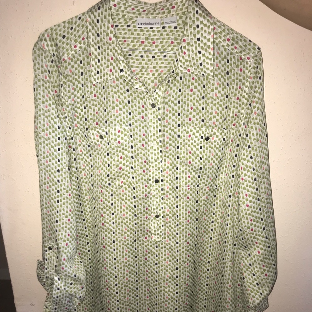 Green shirt with different colors